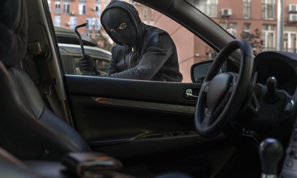 How Criminal Defense Lawyers Build a Defence Against Carjacking Charges