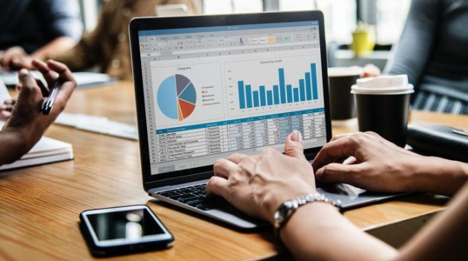Top 10 Data Analytics Tools You Need To Know In 2022